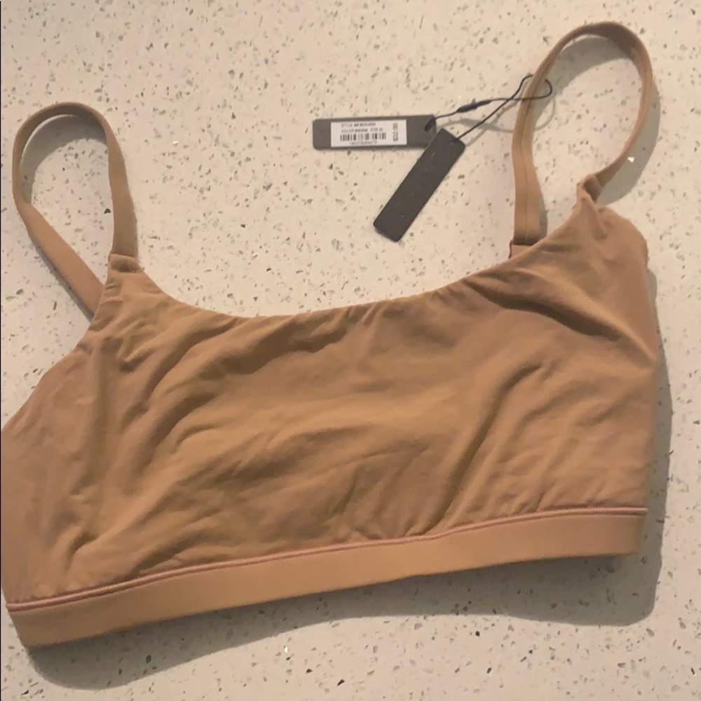 SKIMS Bra in Sienna SOLD OUT Fits Everybody Scoop - Picture 2 of 3